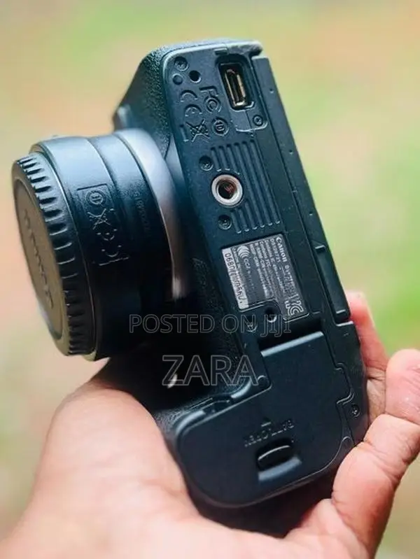 Canon EOS R Camera