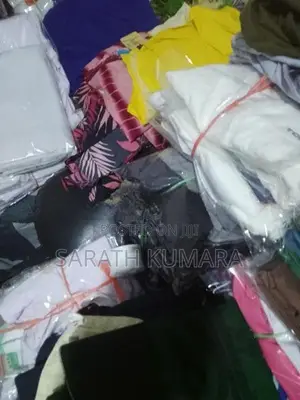 ඇඳුම් තොගයක්