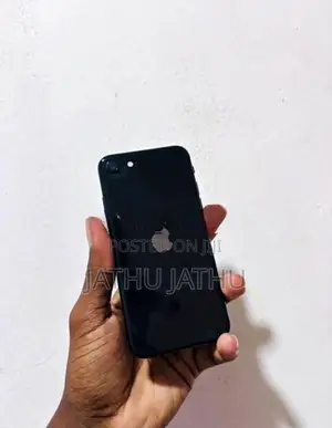 Apple iPhone SE 2 (Used)