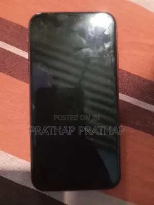 Apple iPhone 11 (Used)