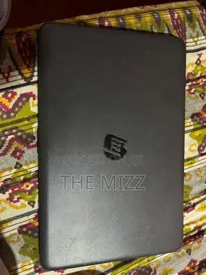 Hp I3 Laptop for Charge