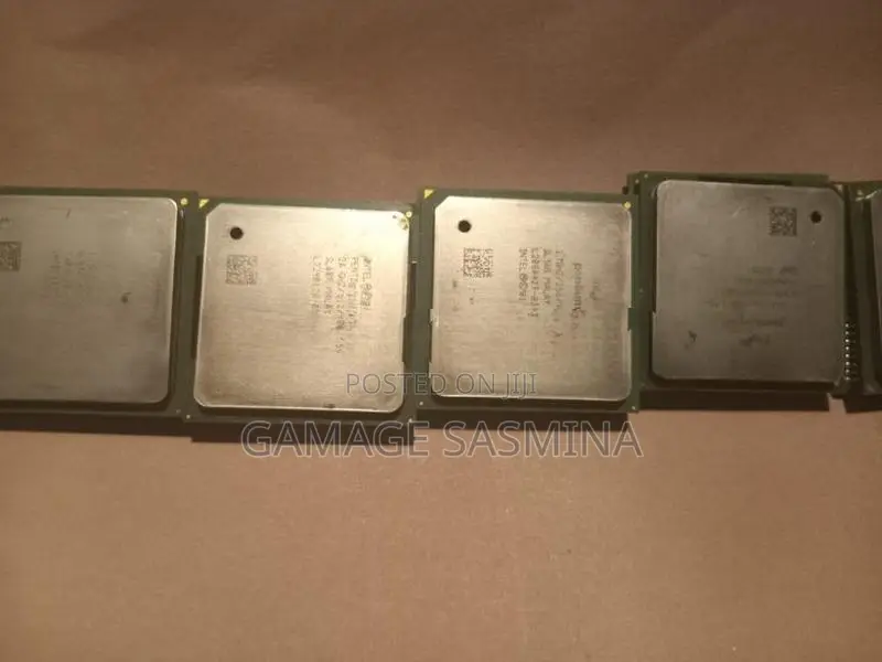 Vintage CPU Processors (Gold Pins)
