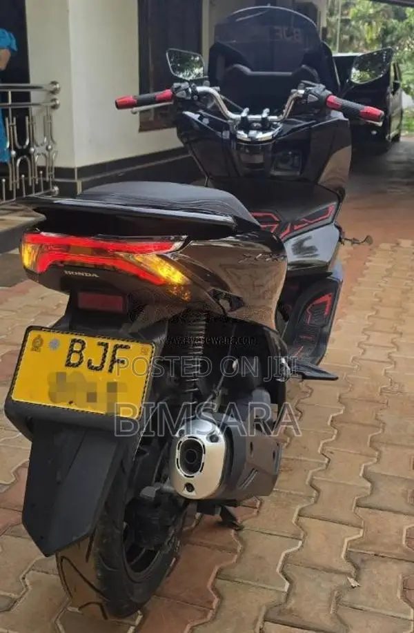 Honda PCX 160 Original Japan 2024 Motorbike (Used)