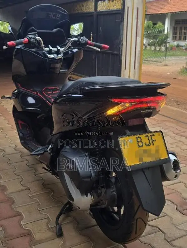 Honda PCX 160 Original Japan 2024 Motorbike (Used)