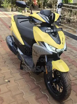 Hero Xoom 125R BKQ Yellow Matte 2026 Motorbike (Used)