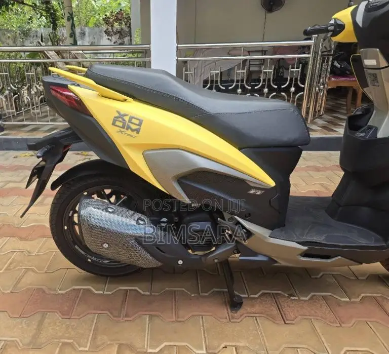Hero Xoom 125R BKQ Yellow Matte 2026 Motorbike (Used)