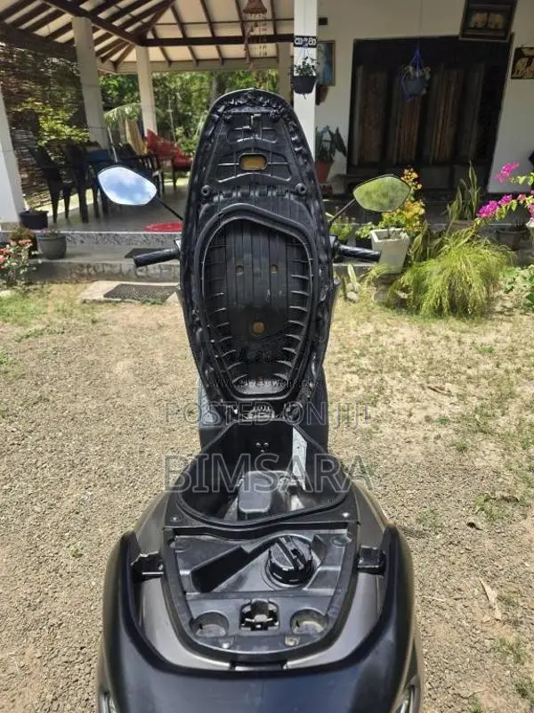 Suzuki Burgman 2020 Motorbike (Used)
