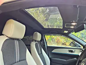 Honda Vezel Z Play 2025 SUV (Used)