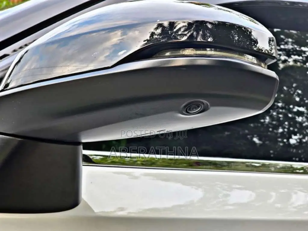 Honda Vezel Z Play 2025 SUV (Used)