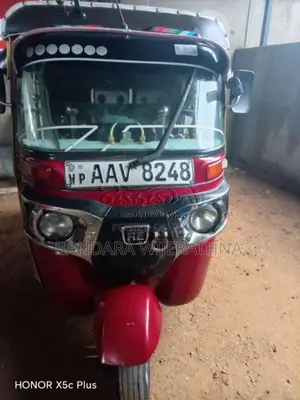 Bajaj 4 Stroke 2014 Three Wheel (Used)