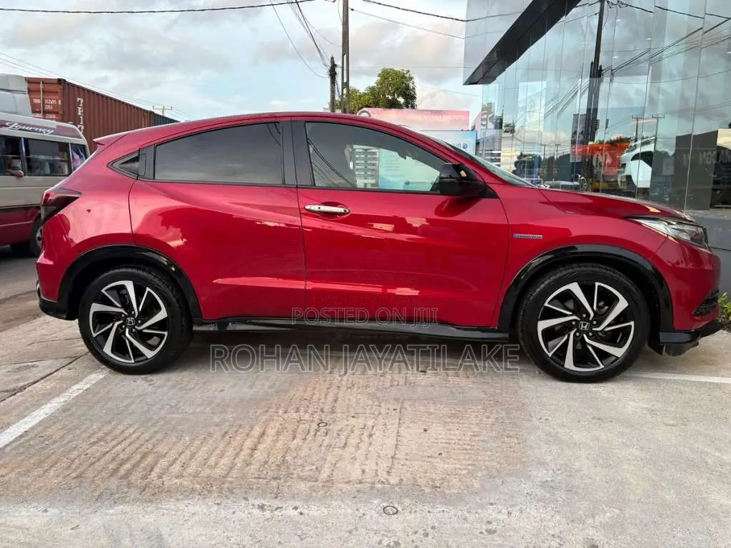 Honda Vezel RS Sensing 2018 SUV (Used)