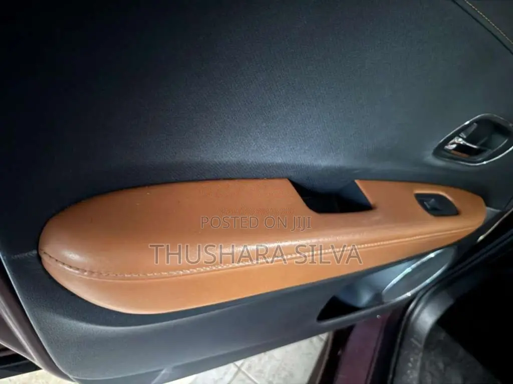 Honda Vezel 2015 SUV (Used)