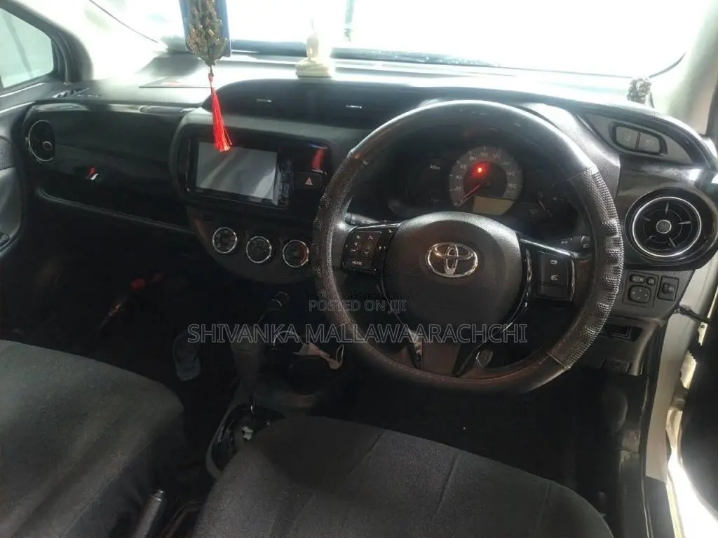Toyota Vitz 2018 Car (Used)