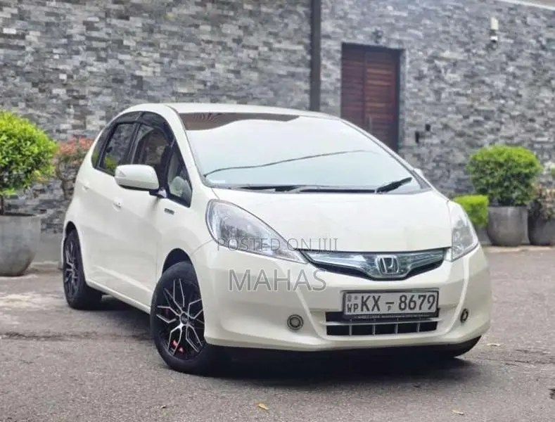 Honda FIT GP1 2012 Car (Used)