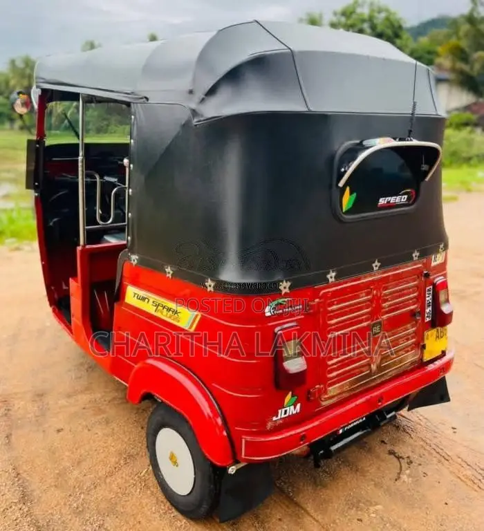 Bajaj RE 2015 Three Wheel (Used)