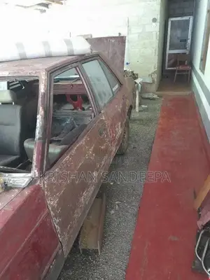 Mitsubishi Lancer Box 1986 Car (Used)