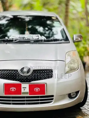 Toyota Vitz 2007 Car (Used)