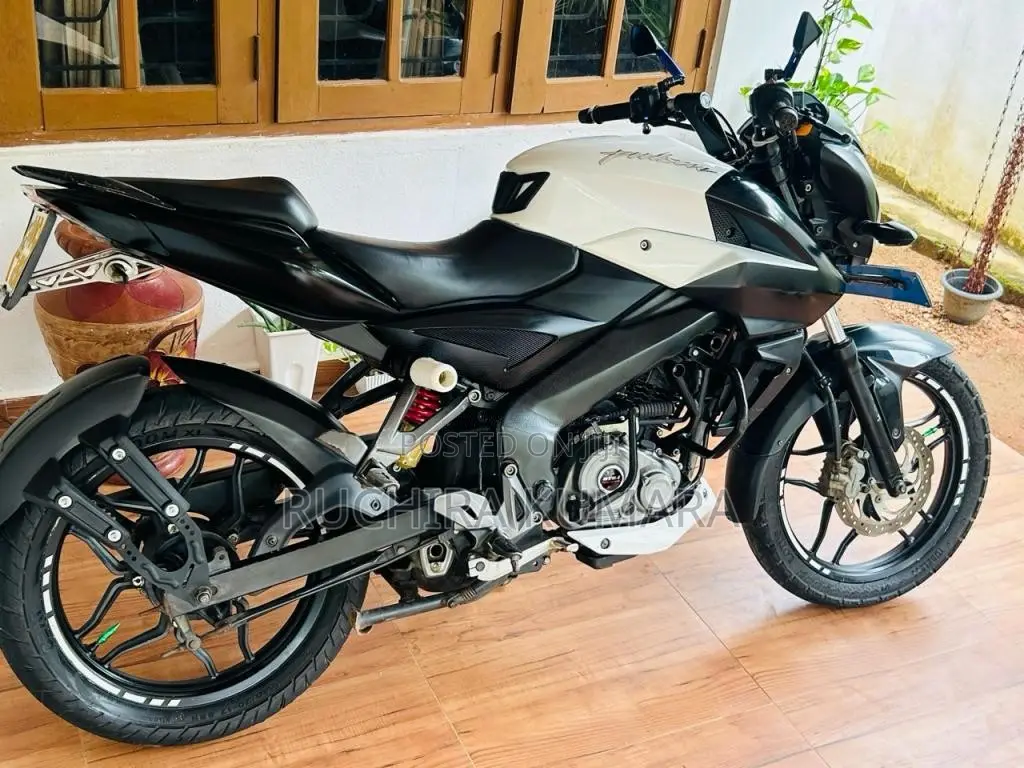 Bajaj Ns 2018 Motorbike (Used)