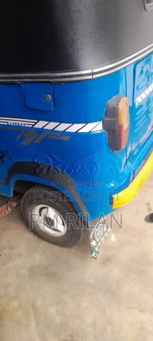 TVS King 2010 Three Wheel (Used)