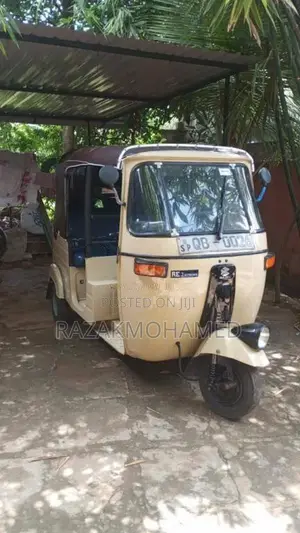 Bajaj 2 Stroke 2005 Three Wheel (Used)