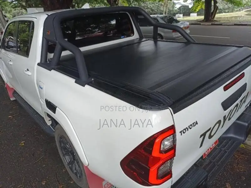Toyota Hilux GR Sport 2004 Pickup (Used)