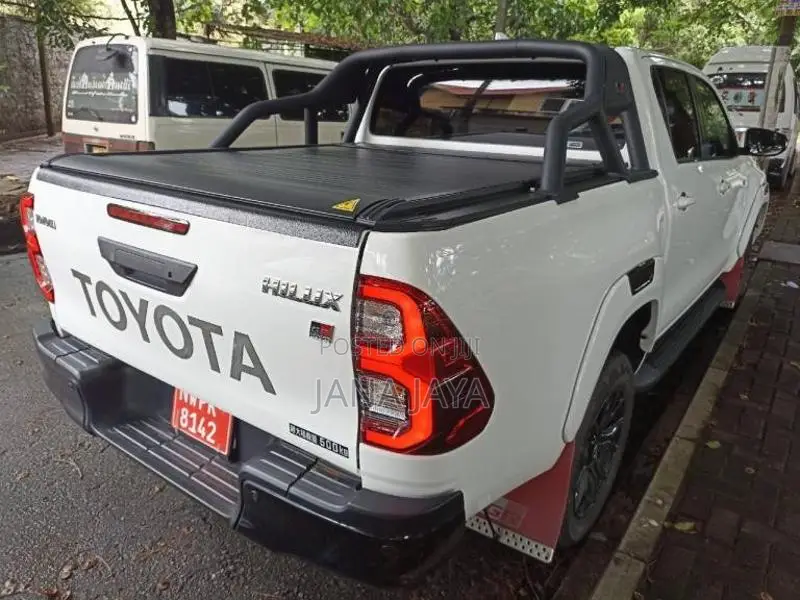 Toyota Hilux GR Sport 2004 Pickup (Used)