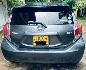 Toyota Aqua 2012 Car (Used)