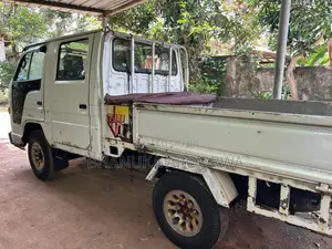 Isuzu ELF 1983 Crew Cab (Used)