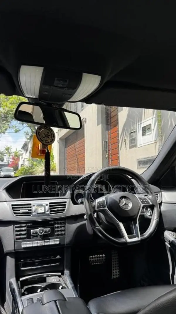 Mercedes-Benz E220 2014 Car (Used)