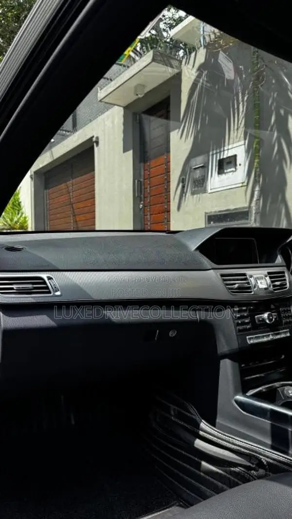 Mercedes-Benz E220 2014 Car (Used)