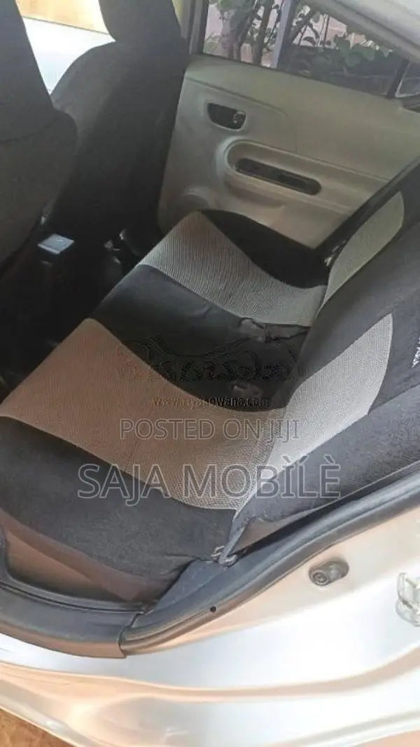 Toyota Aqua 2012 Car (Used)