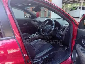 Honda VEZEL RS SENSING LED 2018 SUV (Used)