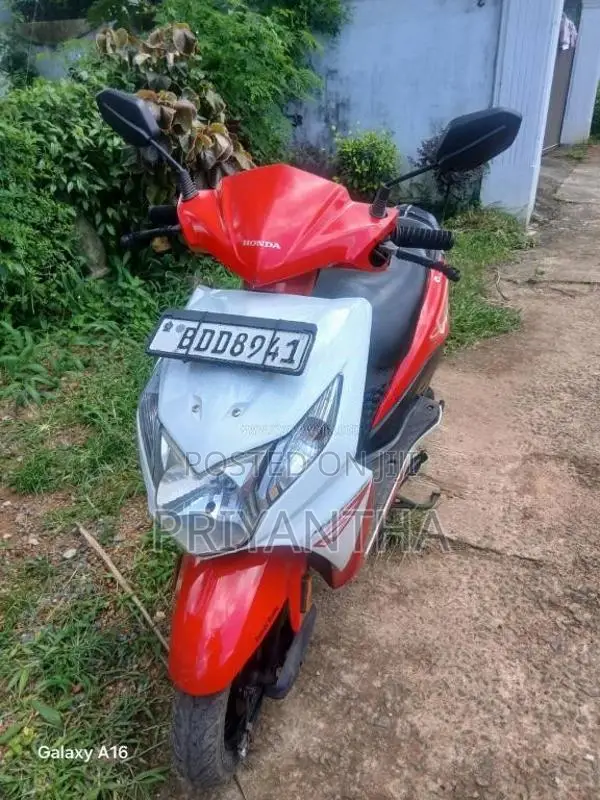 Honda Dio 2015 Motorbike (Used)