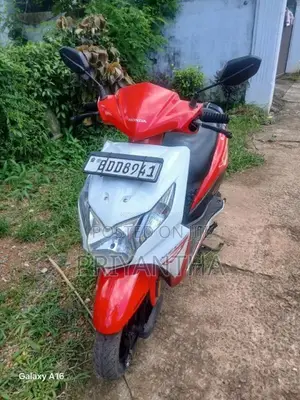 Honda Dio 2015 Motorbike (Used)