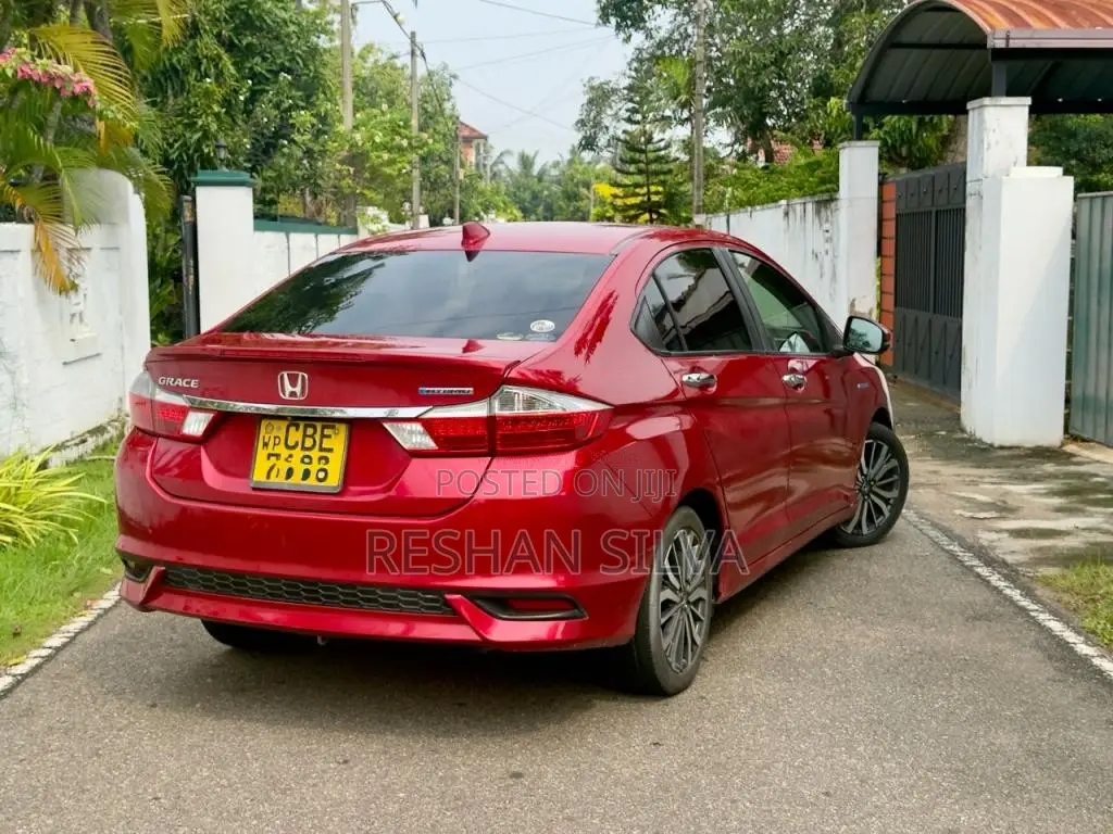 Honda GRACE RS SENSING 2018 Car (Used)