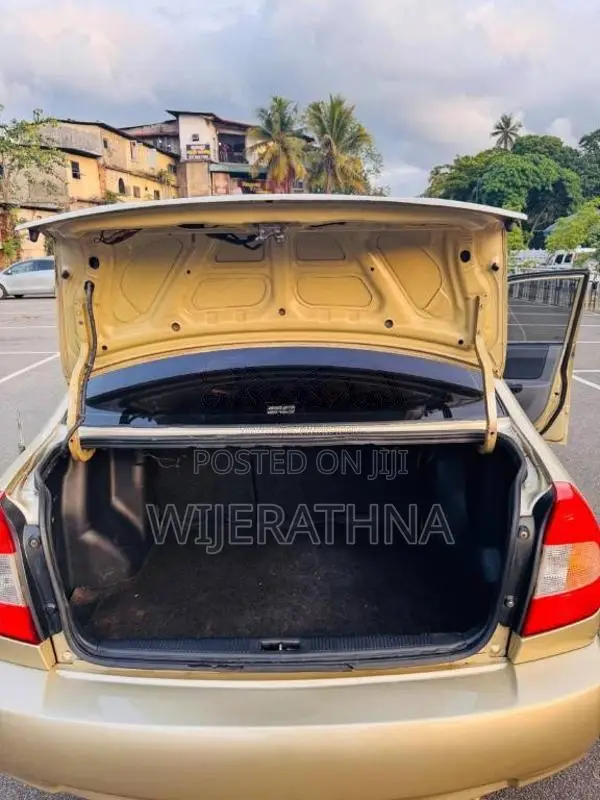 Hyundai Accent 2000 Car (Used)