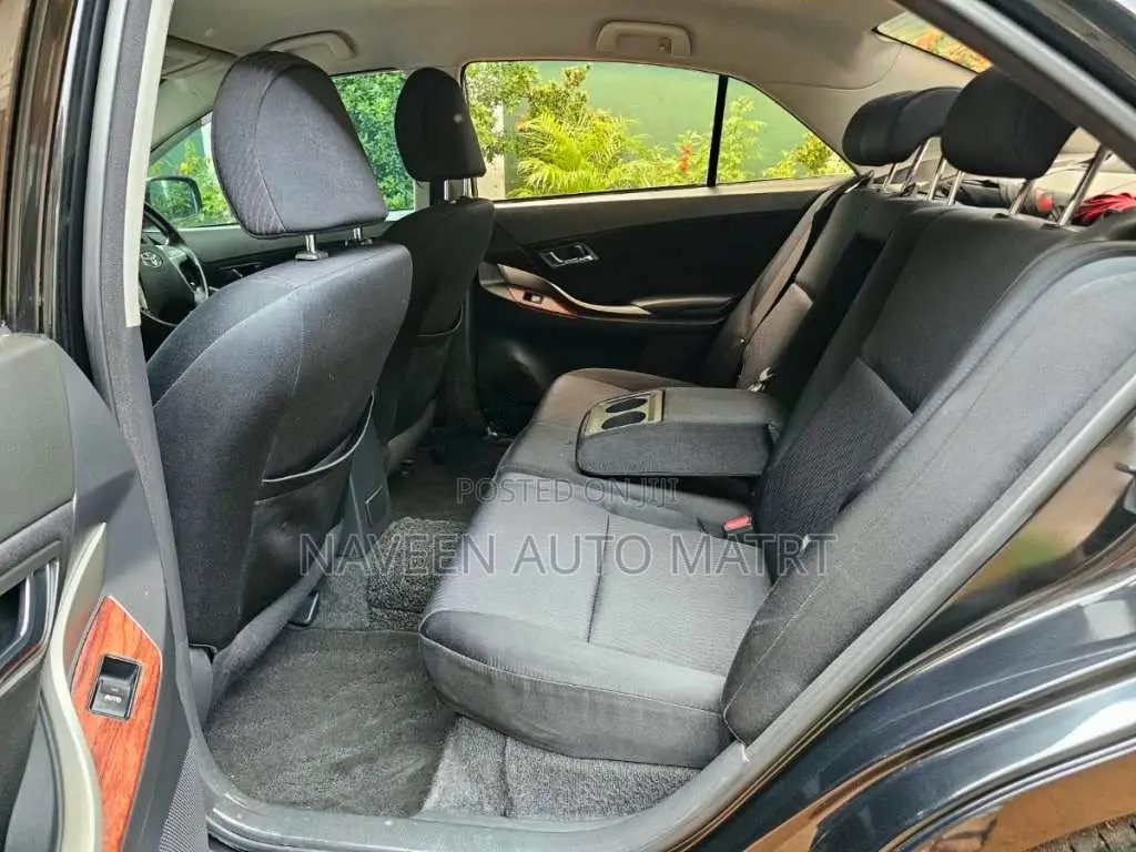 Toyota PREMIO G 2012 Car (Used)