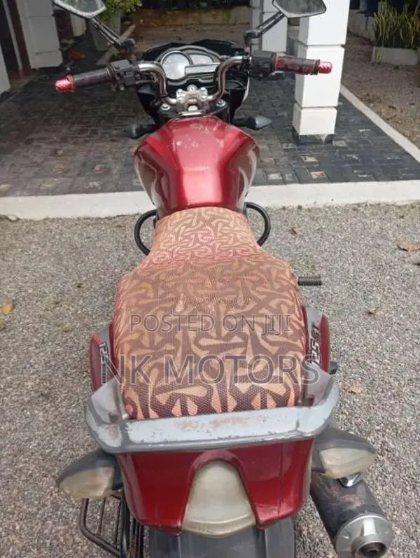 Bajaj Discover St 2013 Motorbike (Used)