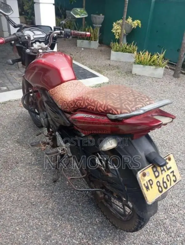 Bajaj Discover St 2013 Motorbike (Used)