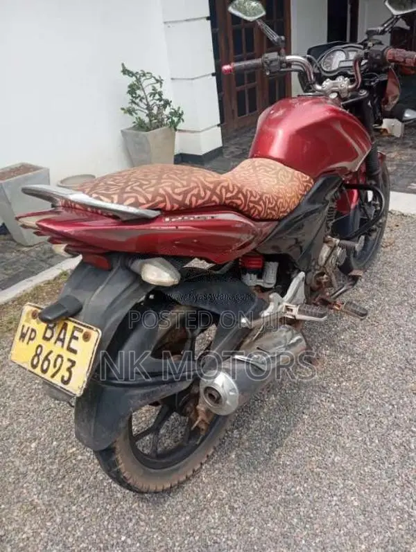 Bajaj Discover St 2013 Motorbike (Used)