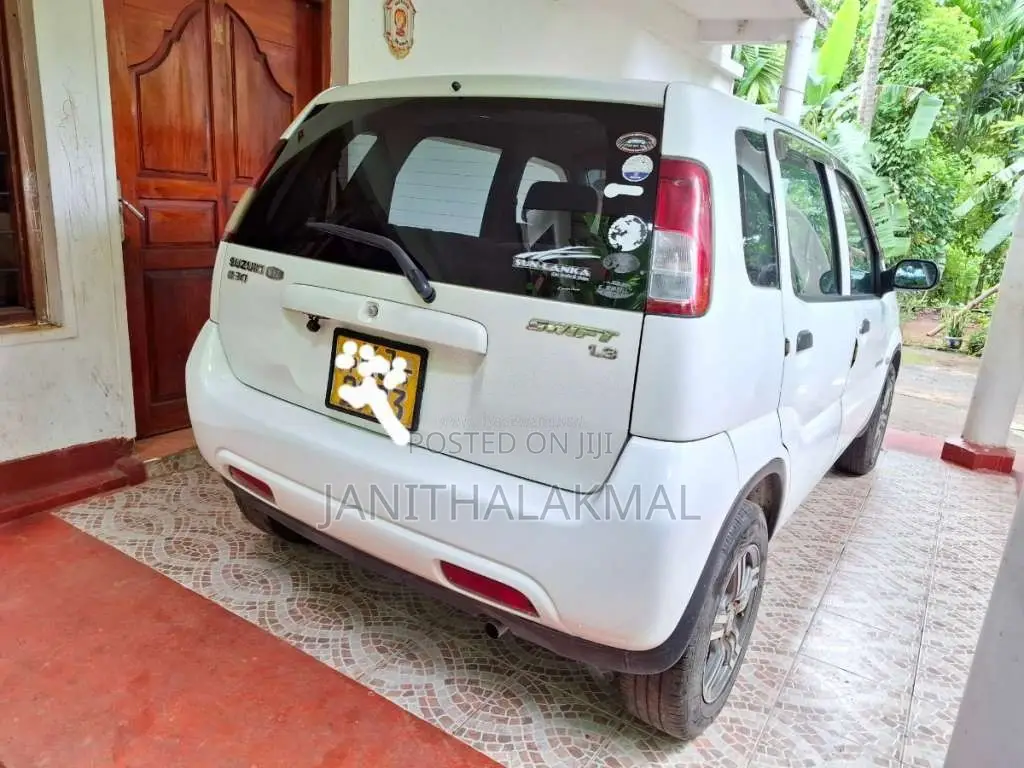 Suzuki Swift 2005 Car (Used)