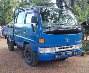 Toyota CrewCab 1996 Crew Cab (Used)