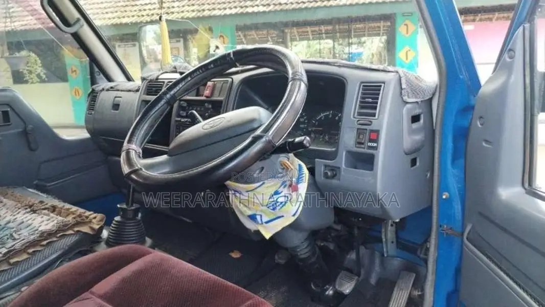Toyota CrewCab 1996 Crew Cab (Used)