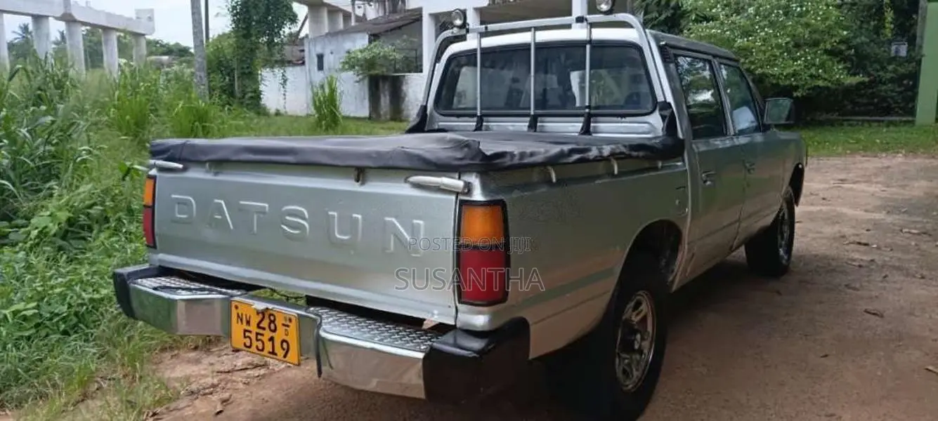 Nissan Double Cab 1984 Pickup (Used)