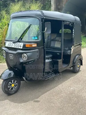 Bajaj 4 Stroke 2018 Three Wheel (Used)