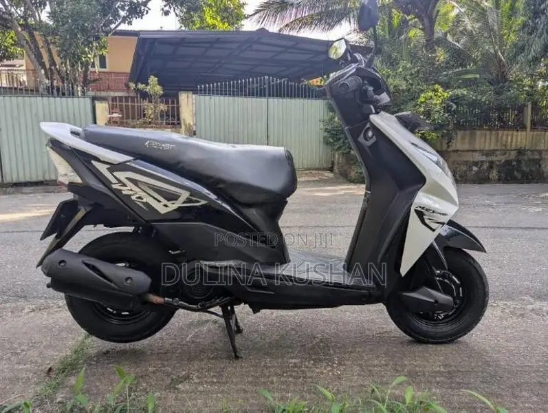 Honda Dio 2016 Motorbike (Used)