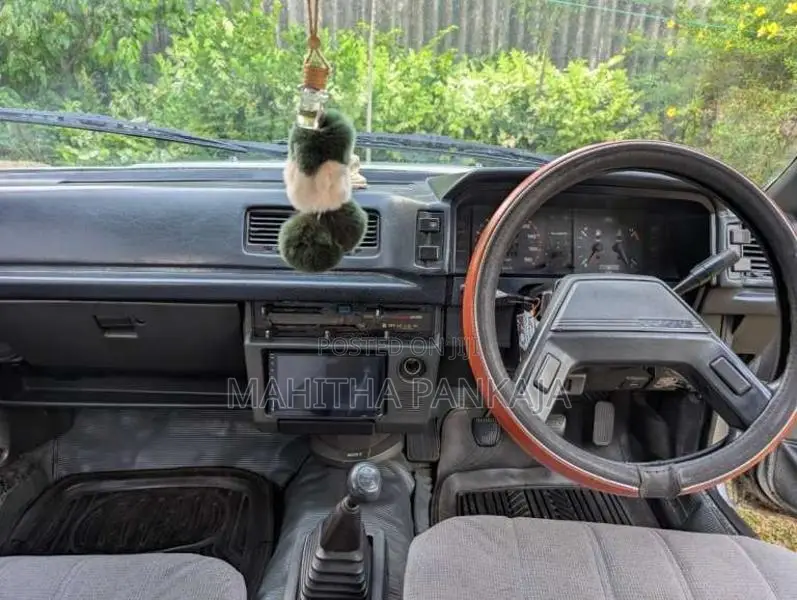 Toyota Corona AT150 1988 Car (Used)