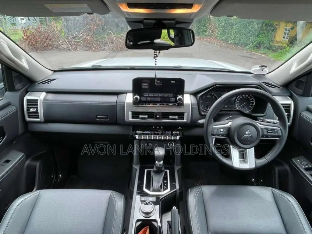 Mitsubishi Triton L200 2025 Pickup (Used)