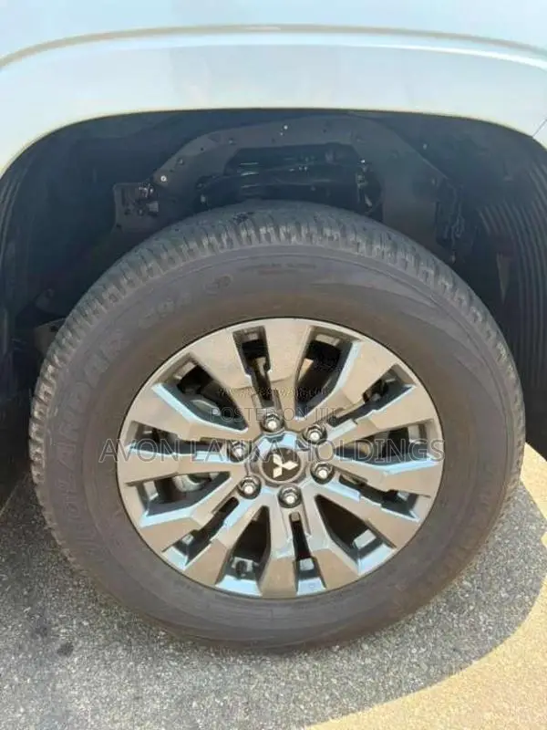 Mitsubishi Triton L200 2025 Pickup (Used)
